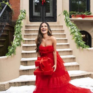 Lea-Michele---Christmas-In-The-City-Album-Photoshoot-2019-08-586x585